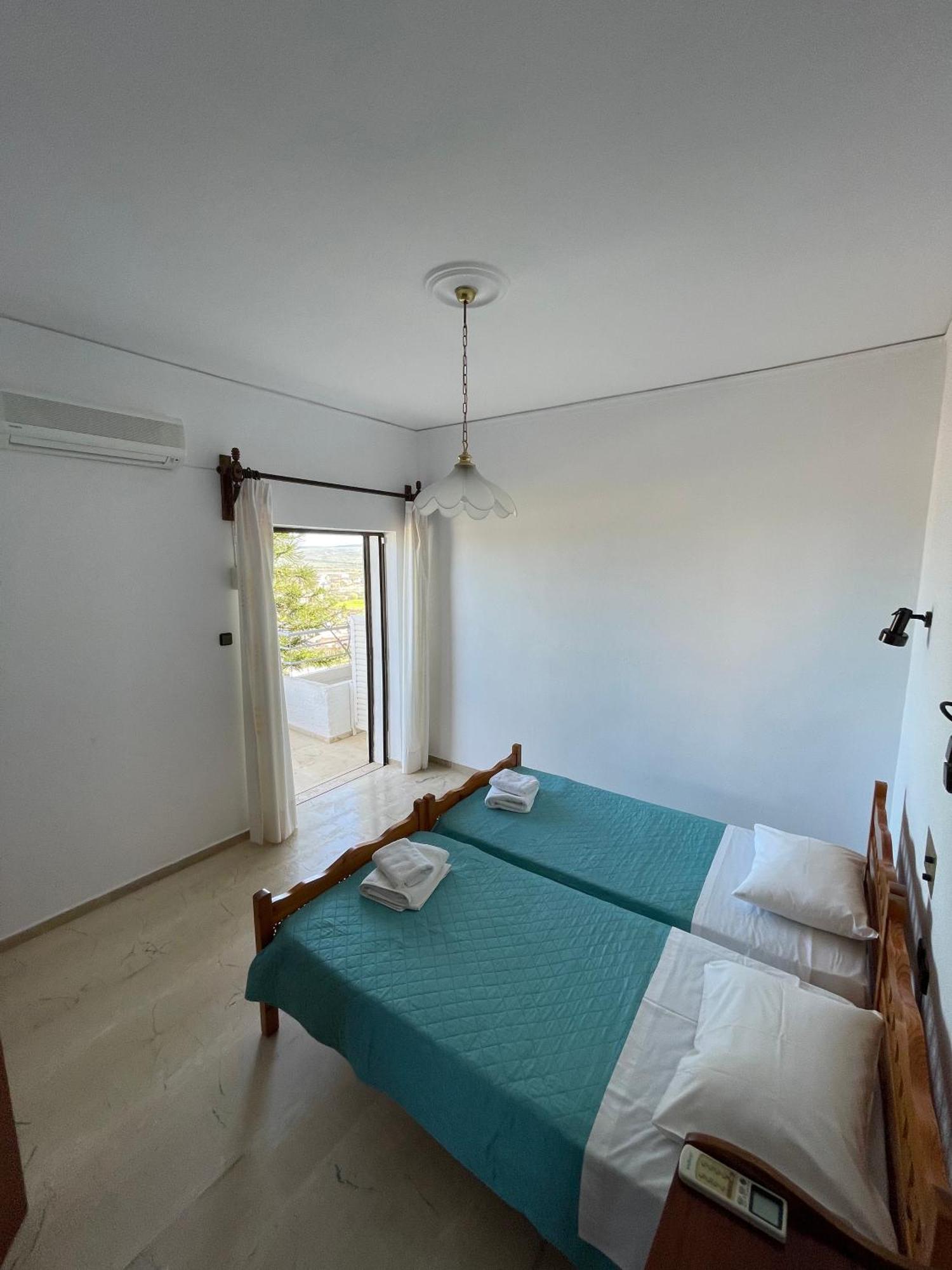 Aeolos Apartments Kolymbari Extérieur photo