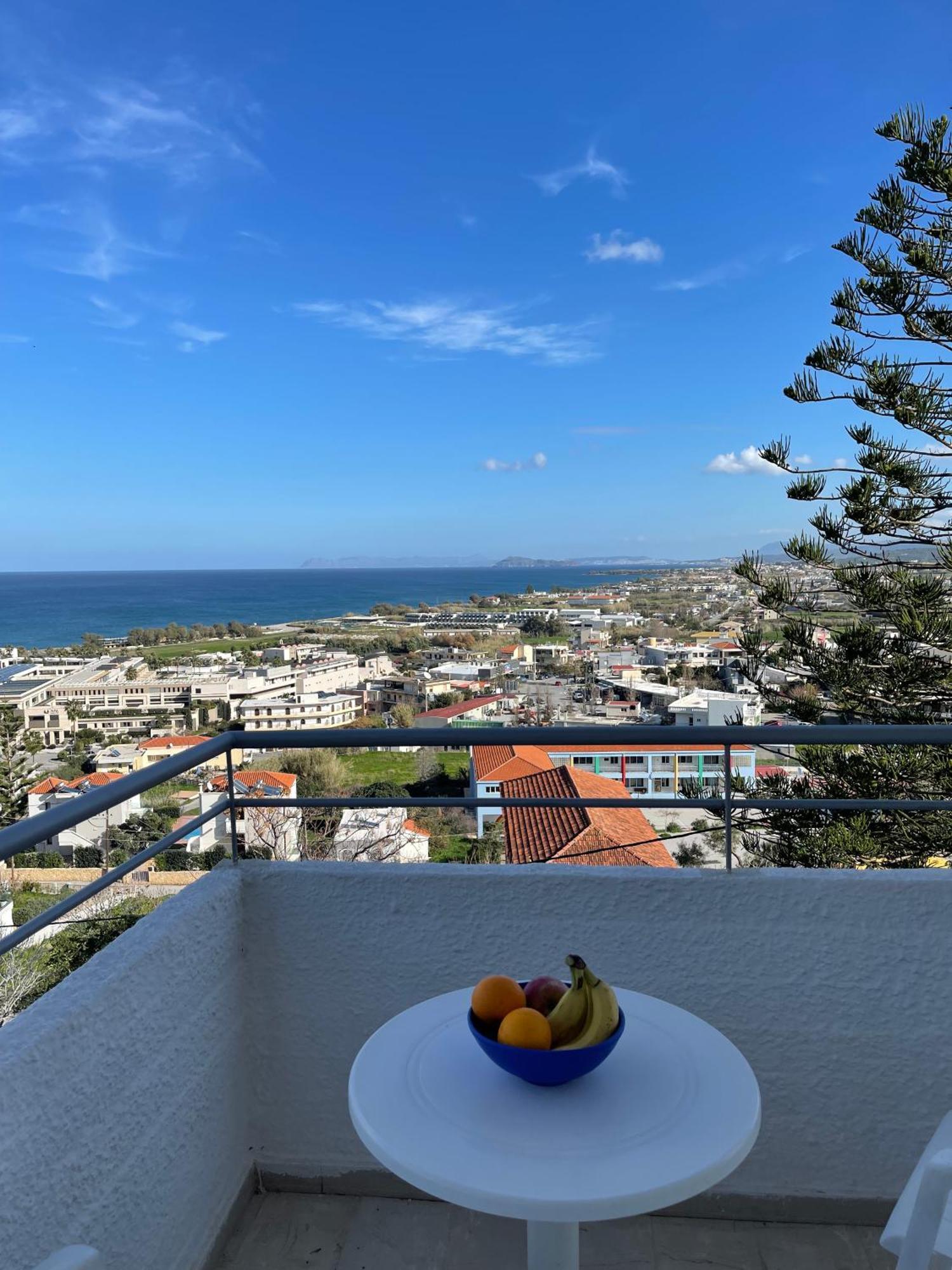 Aeolos Apartments Kolymbari Extérieur photo