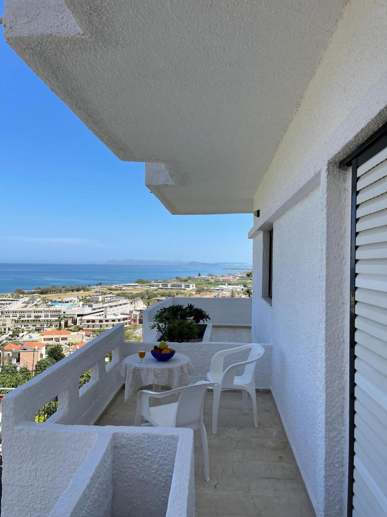 Aeolos Apartments Kolymbari Extérieur photo