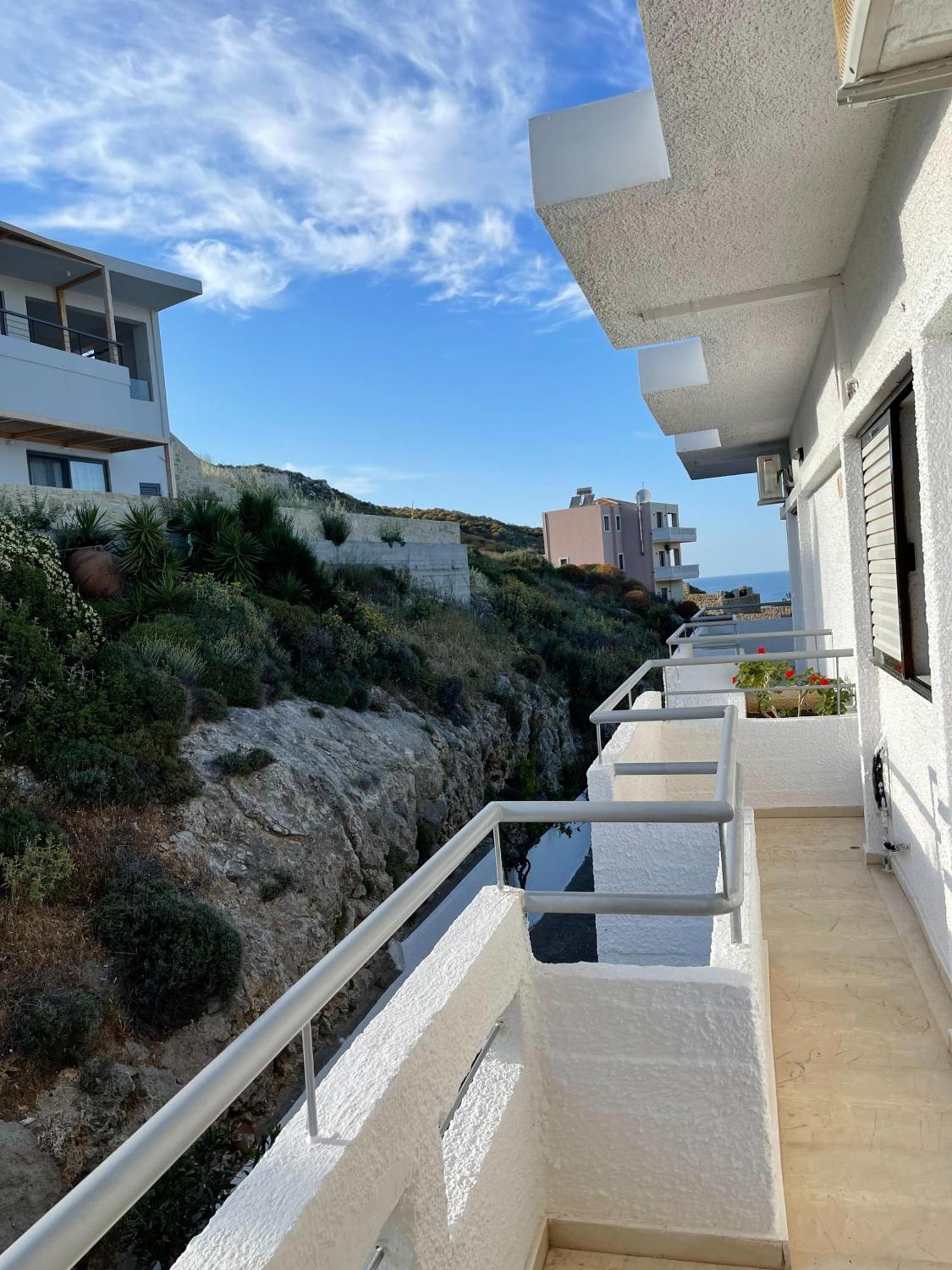 Aeolos Apartments Kolymbari Extérieur photo