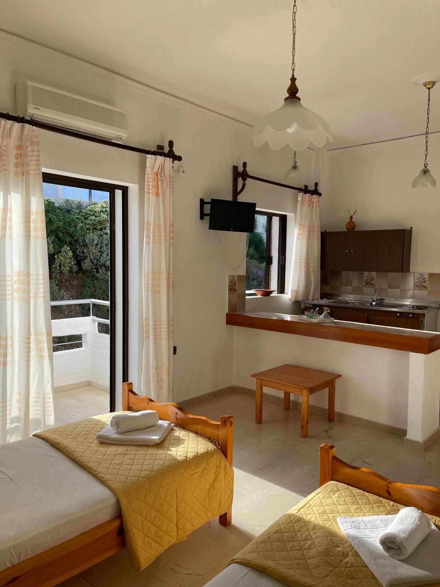 Aeolos Apartments Kolymbari Extérieur photo