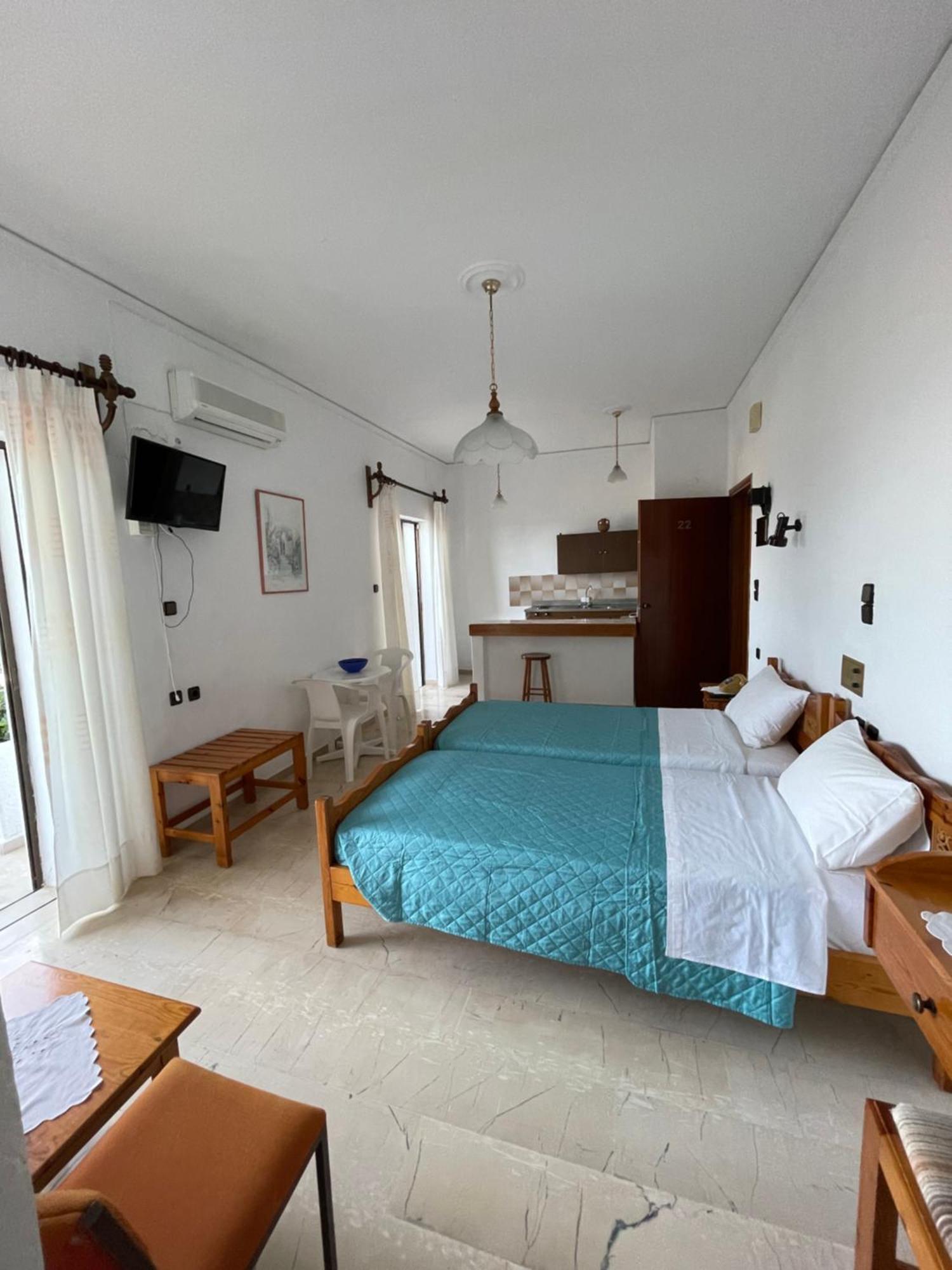 Aeolos Apartments Kolymbari Extérieur photo