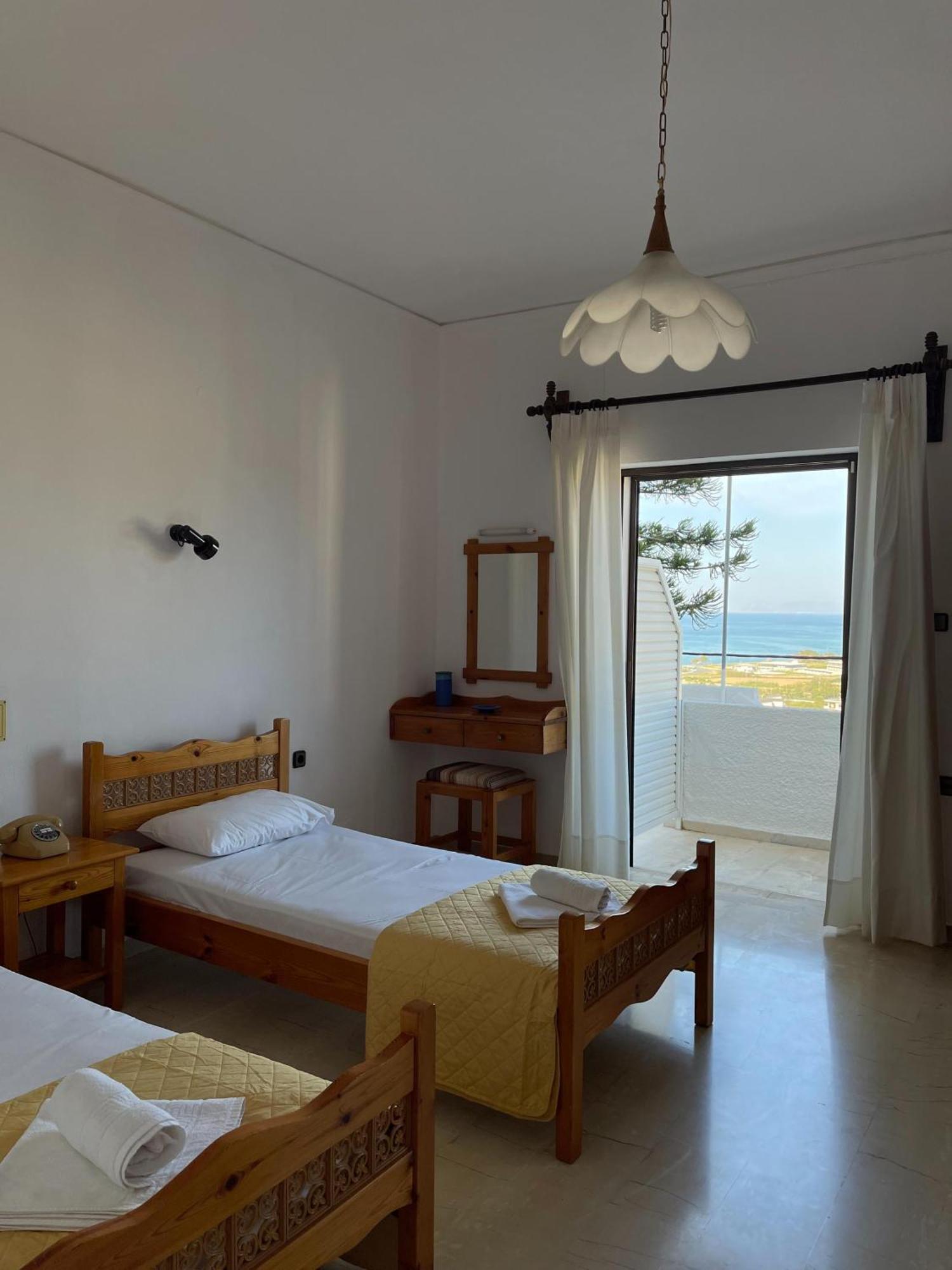 Aeolos Apartments Kolymbari Extérieur photo