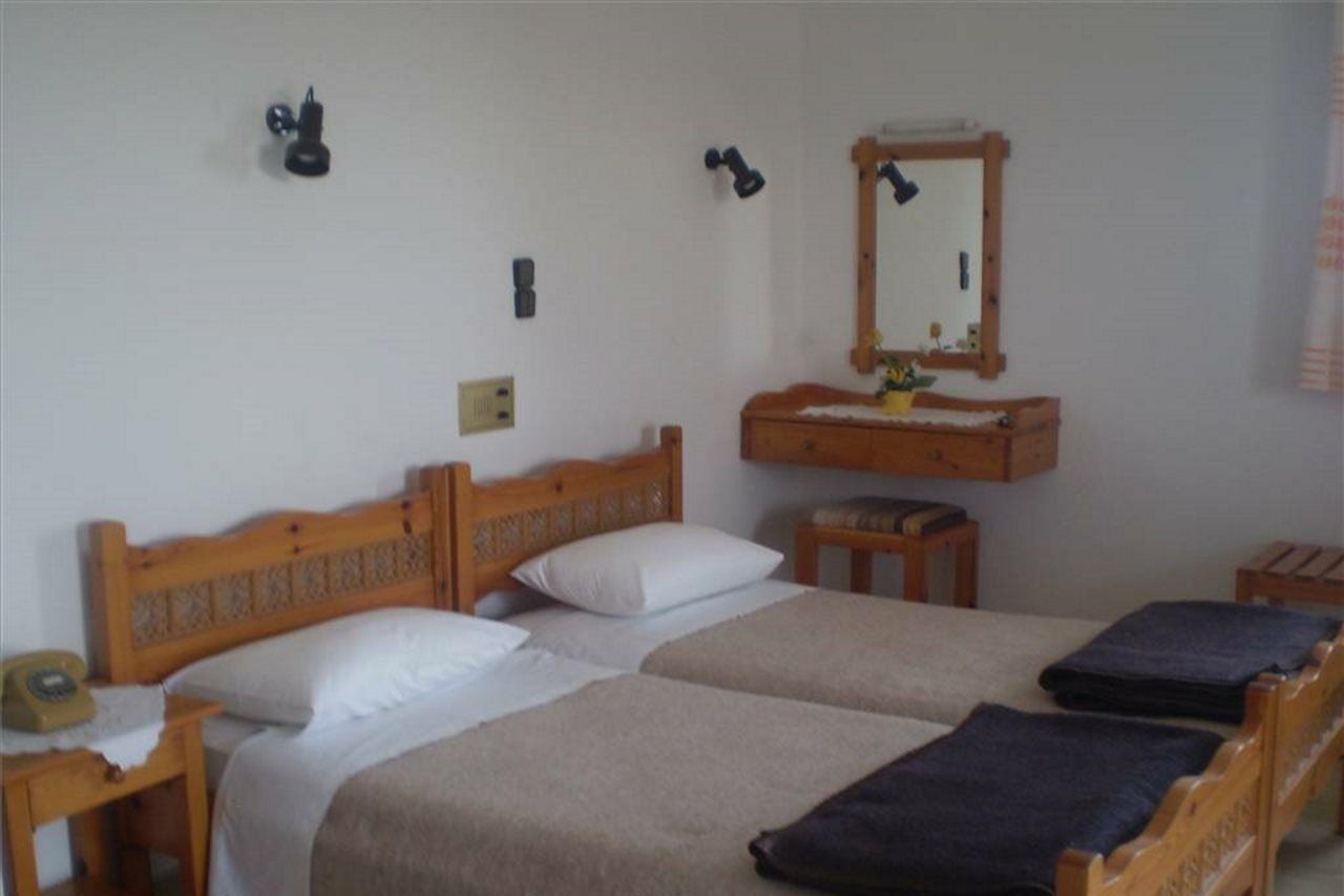 Aeolos Apartments Kolymbari Extérieur photo